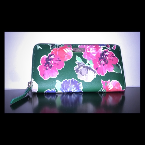kate spade Handbags - Never been used Kate Spade wallet